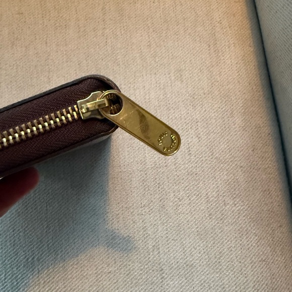 Louis Vuitton Zippy - Ballerina Pink - Picture 7 of 9